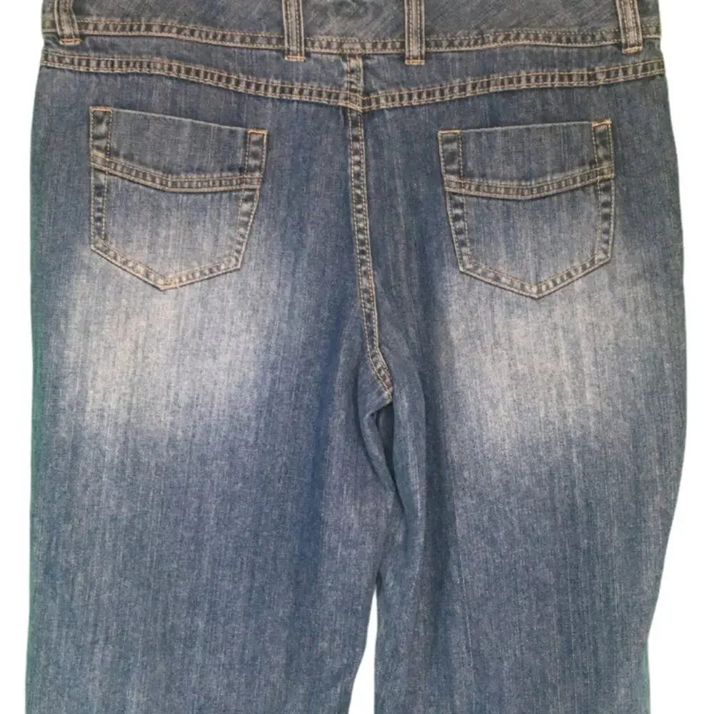 Madison Washed Denim Long Shorts Size 14 EUC - Picture 7 of 9